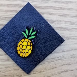 BUY2Get1🆓️ Pineapple Pin
